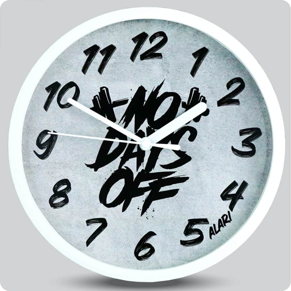 Jam Dinding Analog Rustic/Shabby Chic Alari No Days Off JDALARAL1224-1668DAY