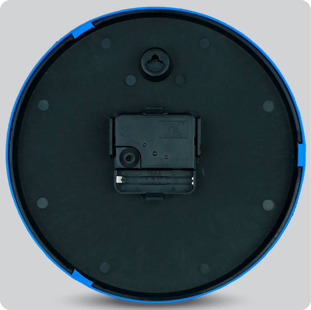 Jam Dinding Analog Karakter Anak No Brand Baca Komik JDDORANN1222BK