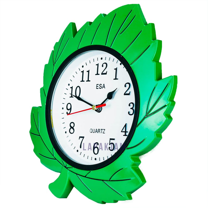 Jam Dinding Analog Karakter Anak Esa Hijau Hitam JDES32HIJHIT